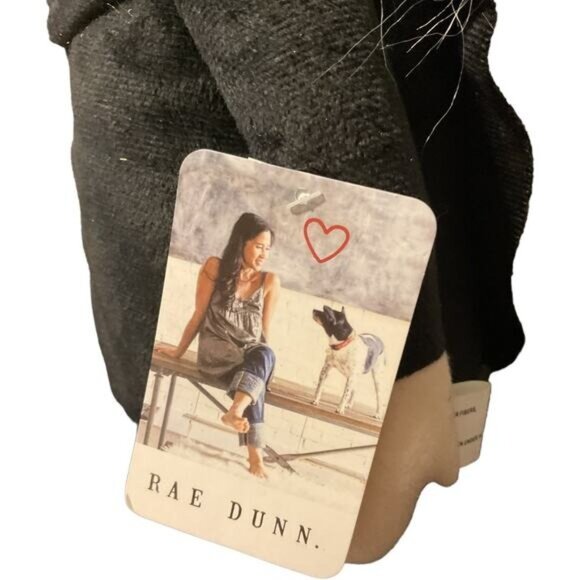 2022 Rae Dunn Bridal His and Hers 19" Groom Bride Wedding Gnomes - Picture 5 of 6